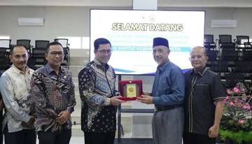 Rektor: 161 Alumni Institut Kesehatan Helvetia dari Takengon
