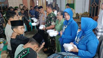 Pimpinan TNI/Polri dan Kejaksaan Talaud Bukber di Masjid Lirung