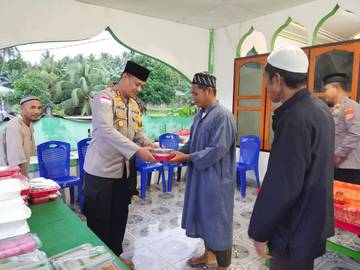 ​Kapolres Talaud Berbagi di Bulan Suci Ramadhan