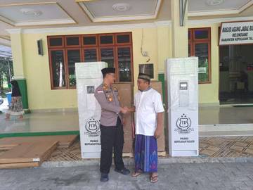 ​Kapolres Talaud Berikan Bantuan AC Ke Masjid Jabbal Rahmah Melonguane