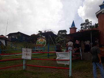 Lokasi Wisata Tomohon Banyak Dilunjungi Warga Lokal