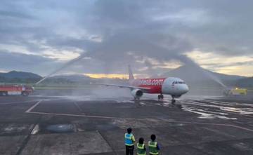 Perdana, Airasia Resmi Layani Rute Jakarta–Manado