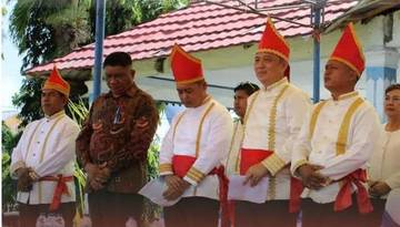 ​Sekda Talaud Hadiri Acara Adat Manduru’u Tonna Melonguane