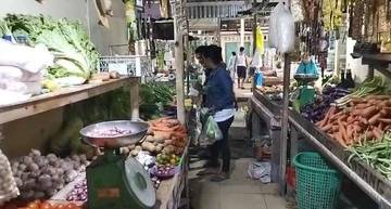 Jelang Ramadhan Cabai dan Tomat Naik