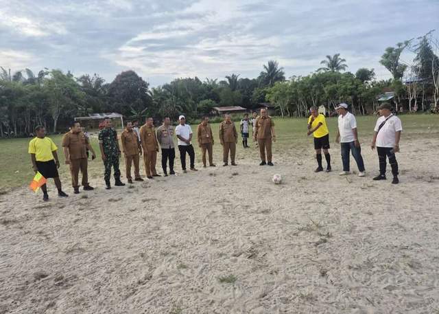 Kapolsek Teluk Nibung Apresiasi Turnamen Liga Persaudaraan