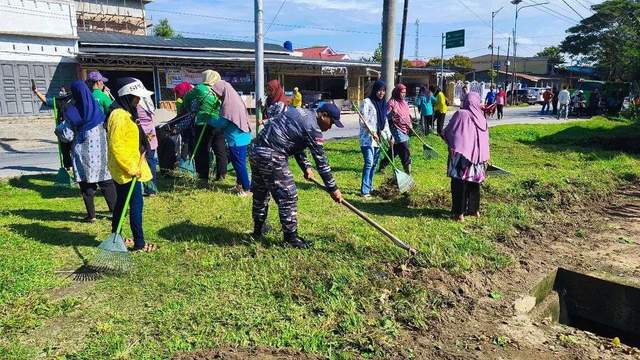 Lanal Tanjungbalai Asahan Ajak Warga Peduli Lingkungan