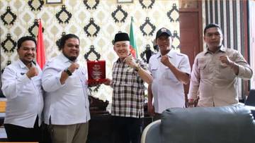 Bawaslu Tanjungbalai Serahkan Laporan Akhir Pemilu ke DPRD