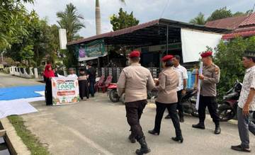 Polres Tanjungbalai Berbagi Takjil kepada Anak Yatim-Piatu