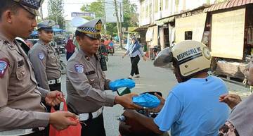Satlantas Polres Tanjungbalai Berbagi Takjil