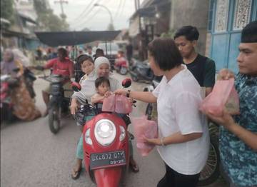 Polres Tanjungbalai Berbagi Takjil di Bulan Ramadan