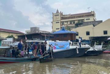 Polres Tanjungbalai Berbagi Takjil untuk Nelayan