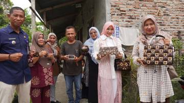Ketua PKK Tanjungbalai Ajak Pengrajin Tingkatkan Kualitas Produk 