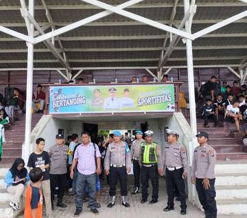 Polres Tanjungbalai Amankan Pembukaan Turnamen Sepak Bola Mini