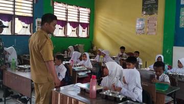Penyaluran MBG Berjalan Lancar di Teluk Nibung