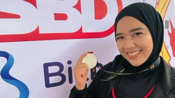 Citra Silaen: Mama Berprestasi dengan Semangat Powerlifting
