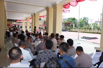Kapolres Tanjungbalai Rayakan Ulang dengan Personel