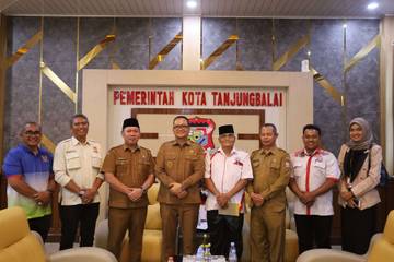 Pemkot Tanjungbalai Dukung Lomba Drum Band Antar Sekolah