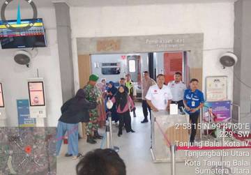 Personel Gabungan Perketat Kemanan di Stasiun Kereta Api 