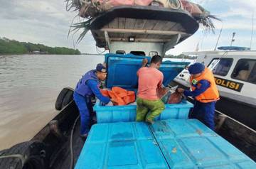 Sat Polairud Tanjungbalai Awasi Ketat lalu Lintas Kapal