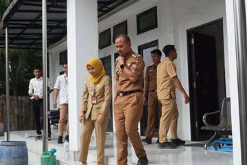 Mahyaruddin Ingatkan ASN Jaga Disiplin dan Kebersihan Kantor