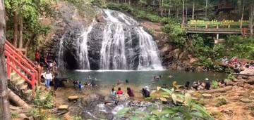 Menikmati Keindahan Air Terjun Resun Diakhir Pekan