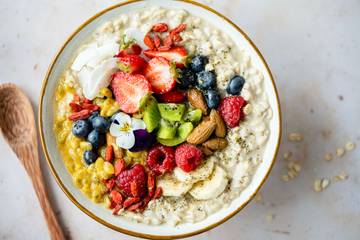 Oatmeal Sarapan Sehat yang Kaya Manfaat