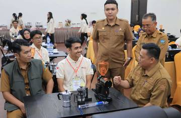 Pemkab Bintan Gelar Pelatihan Tata Rias dan Barista