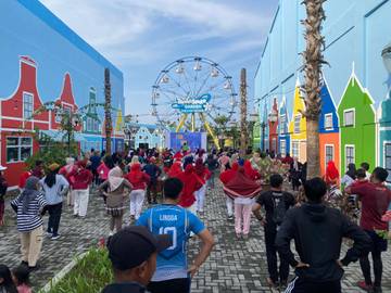 Warga Tanjungpinang Meriahkan "Fun and Fit" Trans Studio 
