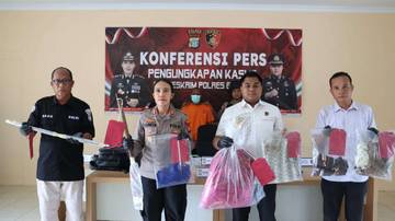 Suami Emosi, Habisi Istri di Sei Lekop