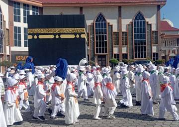 TK Ash Shalihah Laksanakan Kegiatan Manasik Haji