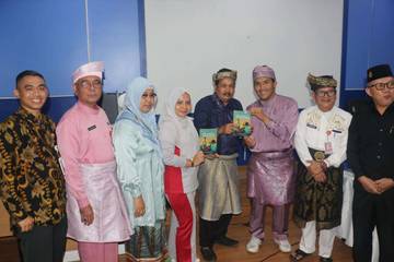 Bedah Buku Soroti Komunikasi Budaya Kepri