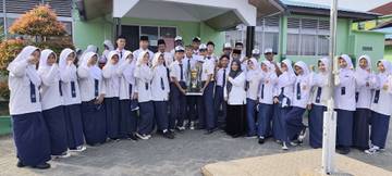Penyerahan Hadiah Class Meeting Semester Ganjil MTsN Tanjungpinang 
