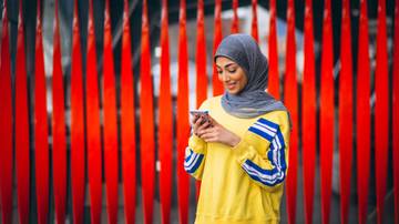 Adab Muslim Bermedia Sosial di Era Digital