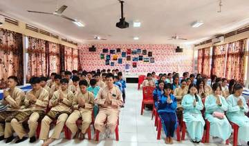 Penyuluh Agama Buddha Perkuat Karakter Siswa Smanda Singkep