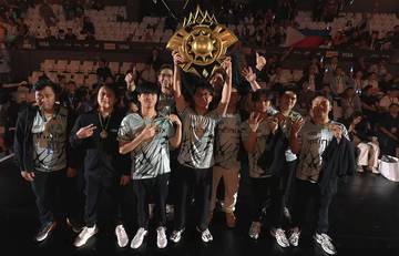 Aurora Patahkan Harapan Alter Ego Jadi Juara Dunia