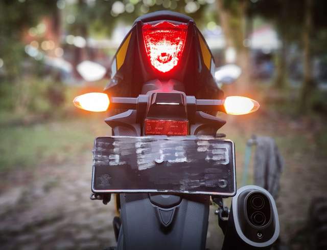 Fitur Keselamatan, Pahami Fungsi Hazard Kendaraan Bermotor