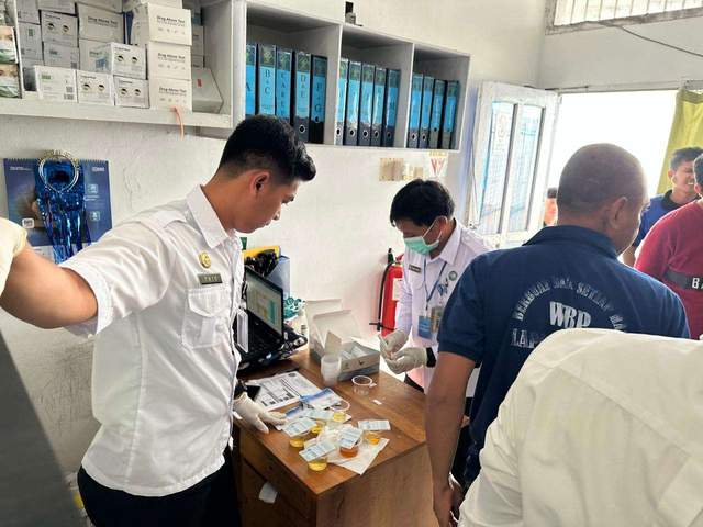 Petugas dan Warga Binaan Tarakan Jalani Test Urine