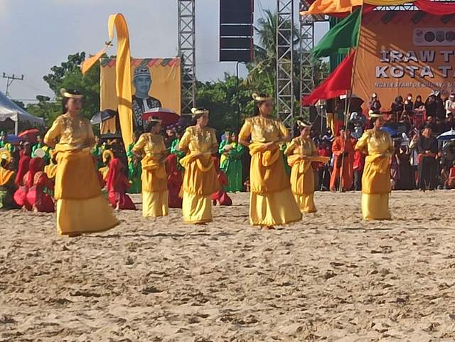 157 Penari Kolosal Disiapkan Dalam Festival Iraw Tengkayu