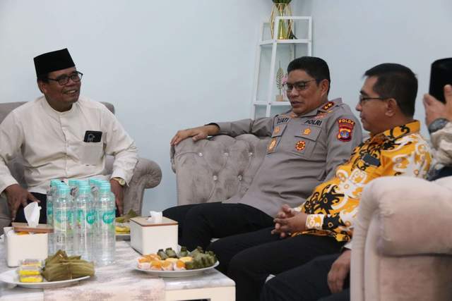 Kapolda Silaturahmi ke Kediaman Ketua Pakuwaja