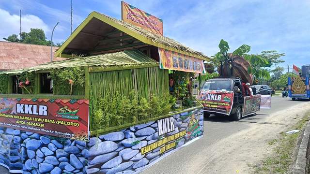 Romantisme Aroma Kampung, Bumi Sawerigading Tampil Memukau di Pawai IRAW