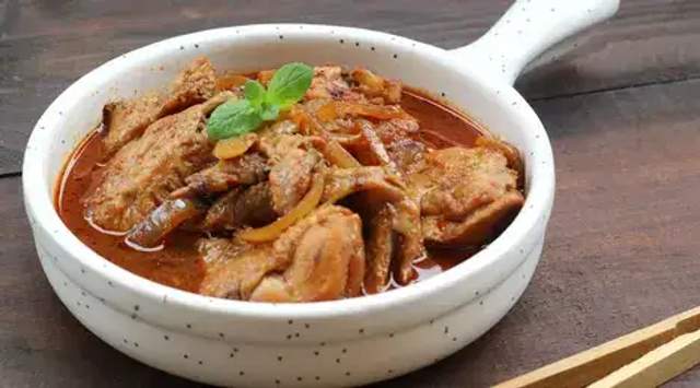 Ayam Kecap Santan, Sajian Ayam Yang Disukai Keluarga.