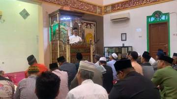 Awali Safari Ramadan dengan Berkunjung ke Masjid Darussalam 