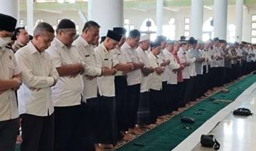 Ratusan ASN Pemkot Tarakan Salat Dzuhur Berjamaah 