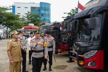 Gubernur Pimpin Apel Gelar Pasukan Operasi Ketupat Kayan 2025