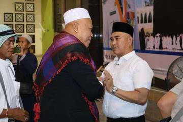 Wali Kota Khairul Pastikan Jemaah Selamat dan Sehat 