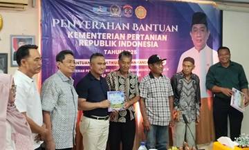 Hasan Saleh Guyur Petani Tarakan Bibit dan Kandang