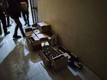 Ratusan Botol Miras Disita Saat Patroli Operasi Lilin