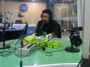 Saipul, Fresh Graduate Berprestasi dengan Bakat Musik 