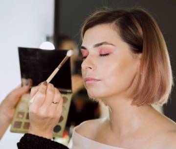 Tips Merintis Karir Sebagai Profesional MUA