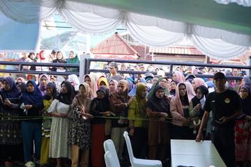 PLN UIW MMU Gelar Pasar Murah dengan Harga Terjangkau 